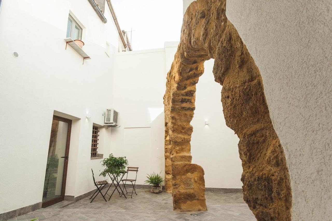 Hotel Cortile Baronello à Agrigente Extérieur photo